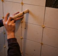 Poser du carrelage mural