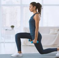 Comment rester motiver à faire du sport à la maison ? / Istock.com - Prostock-Studio