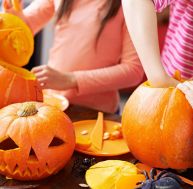 Comment transformer une citrouille en lanterne d'Halloween ? / iStock.com - mediaphotos