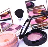 Enlever les taches de maquillage